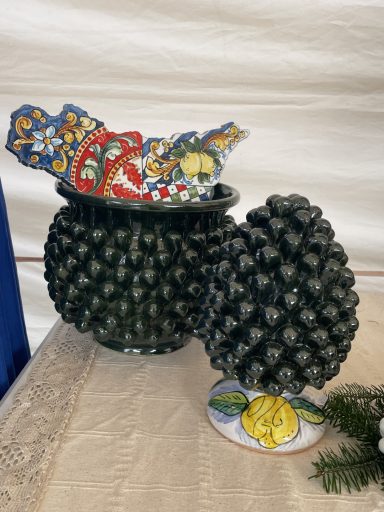 Pigna und Übertopf tannengrün Pigna und Übertopf tannengrün